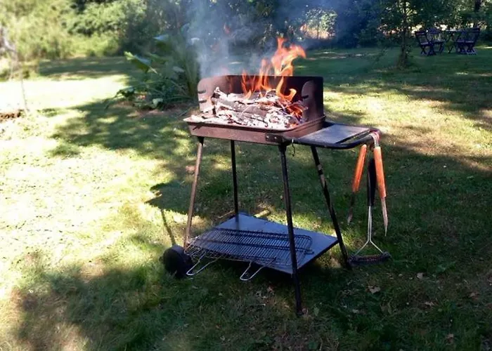 Couette-café D'hôtes Sous Les Grands Chênes Boheme